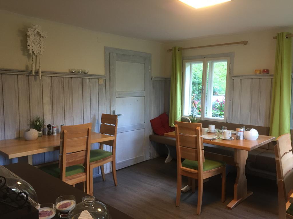 Fruehstueckspension Gsenger Ramsau am Dachstein Ngoại thất bức ảnh